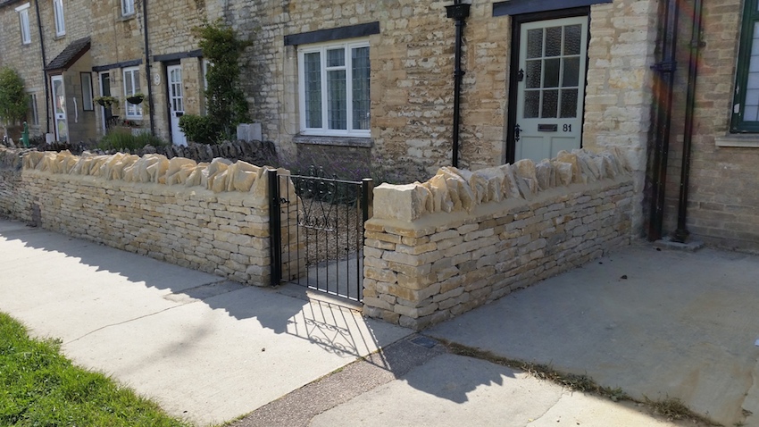 Small wall in Witney